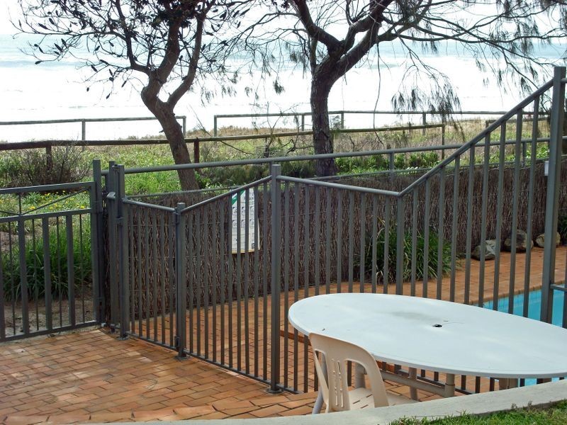 Palm Beach QLD 4221