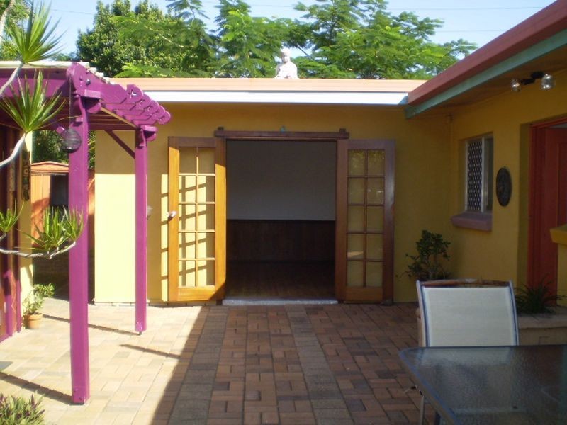 Broadbeach Waters QLD 4218