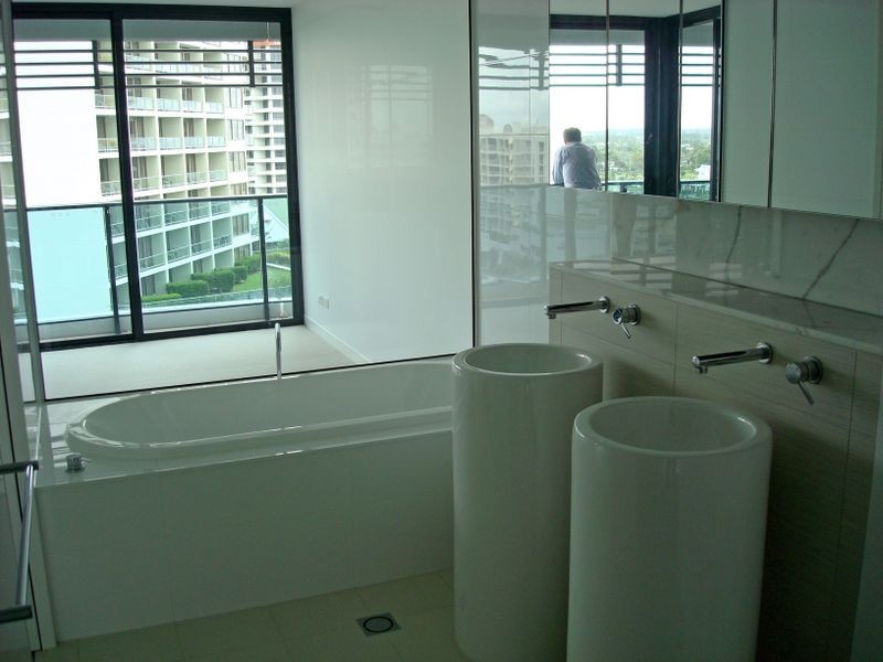 Broadbeach QLD 4218