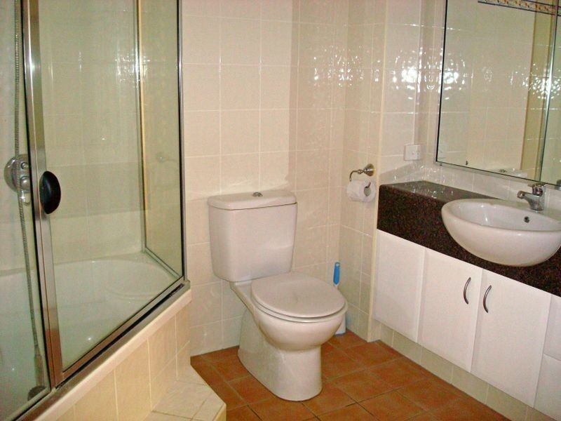 2/37 Sunbrite, Mermaid Beach QLD 4218