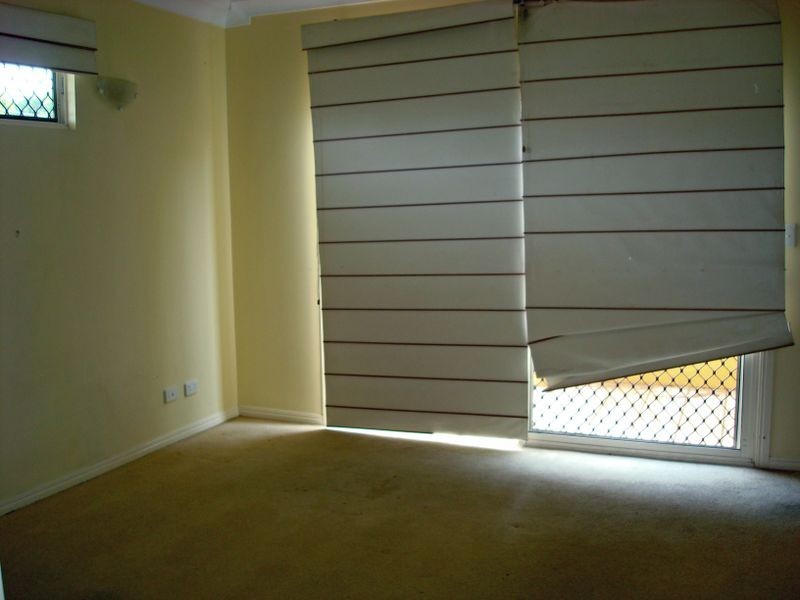 2/37 Sunbrite, Mermaid Beach QLD 4218