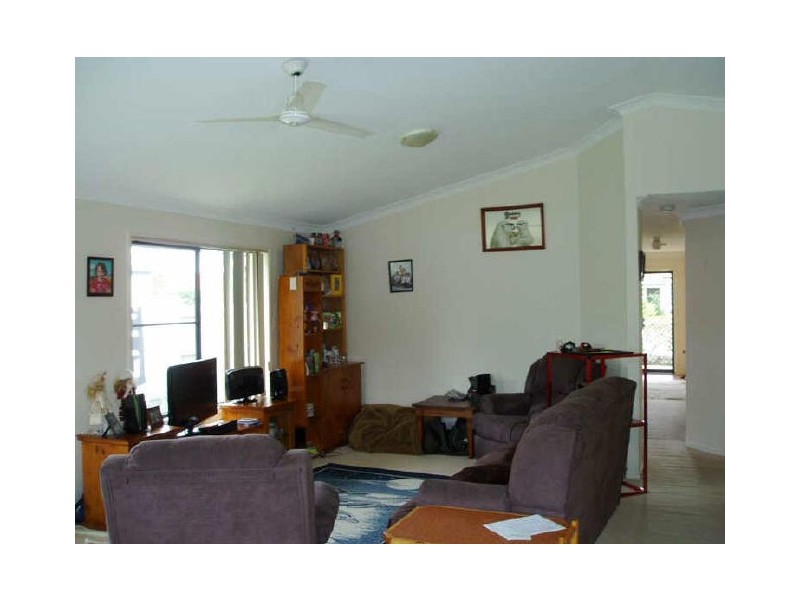 35 Serafina Drive, Helensvale QLD 4212