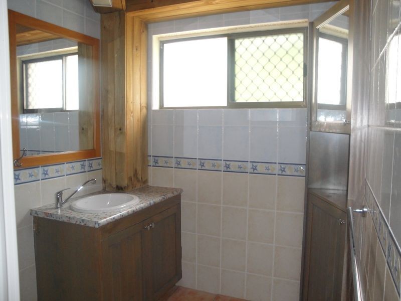 2/5 Jubilee Ave, Broadbeach QLD 4218