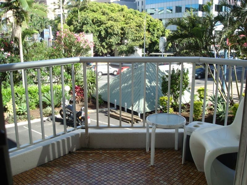 6/63 Cavill Ave, Surfers Paradise QLD 4217