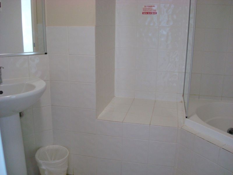 1305/ Surf Parade, Broadbeach QLD 4218