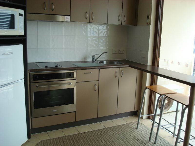 909/ Surf Pde, Broadbeach QLD 4218