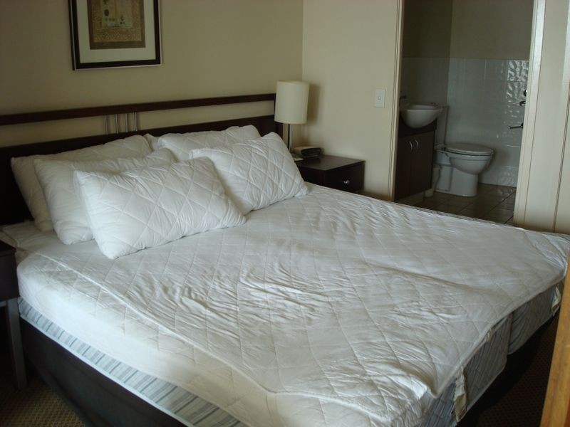 909/ Surf Pde, Broadbeach QLD 4218