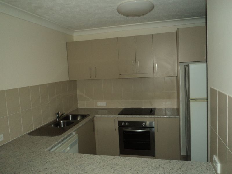 3/24 Second Avenue (Sunlover Court), Broadbeach QLD 4218