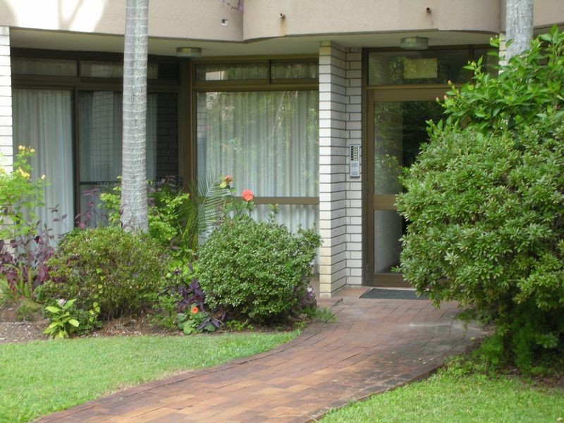 3/24 Second Avenue (Sunlover Court), Broadbeach QLD 4218