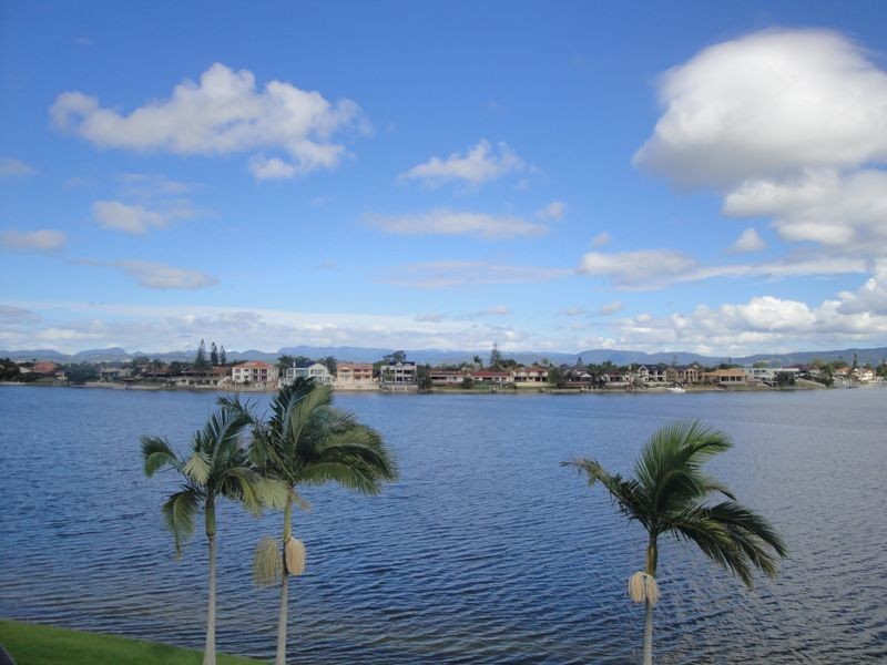 14-29 Duet Drive, Mermaid Waters QLD 4218