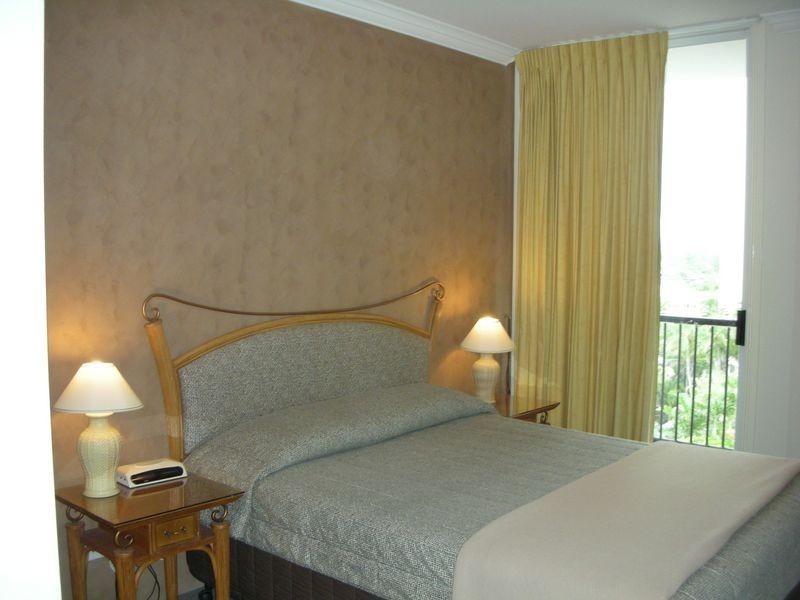 712/9 Beach Parade (Marrakesh), Surfers Paradise QLD 4217