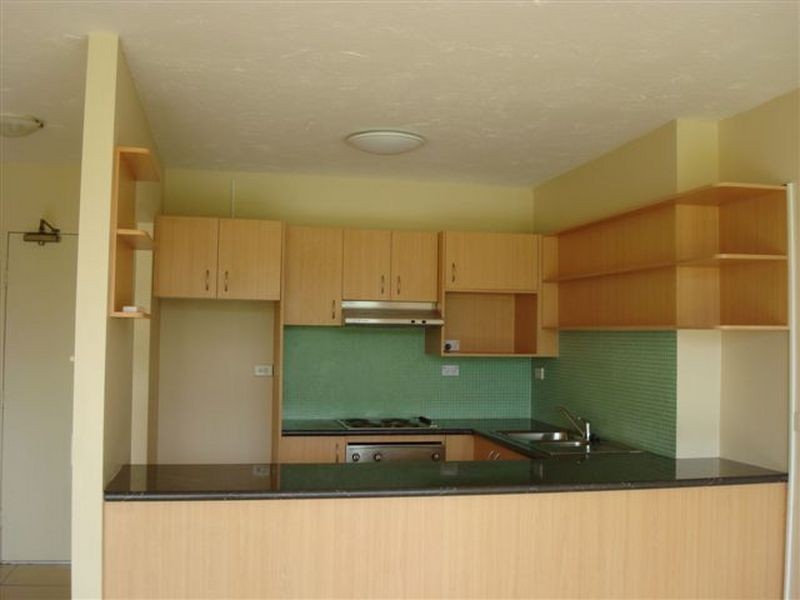 Clear Island Waters QLD 4226