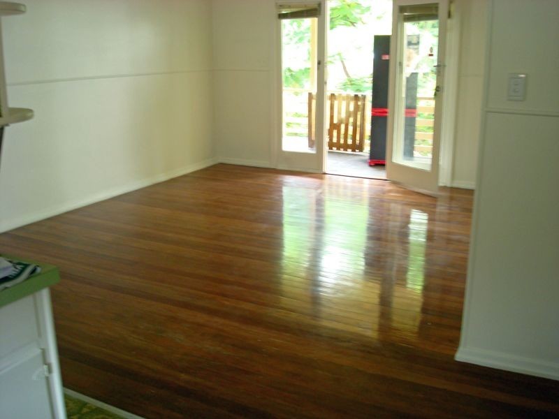 2/13 Jubilee Avenue, Broadbeach QLD 4218