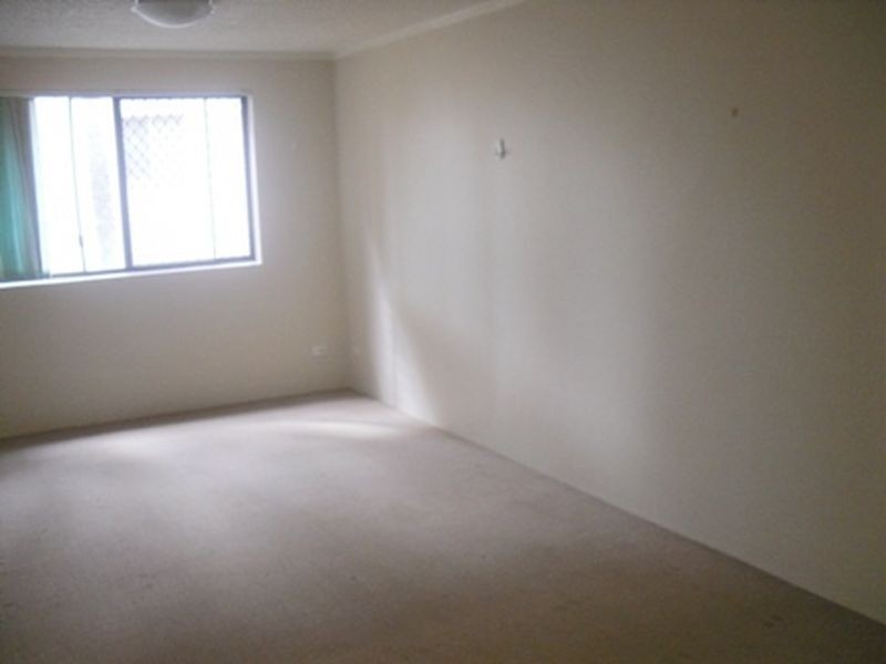 4/43 Brittania Ave, Broadbeach QLD 4218