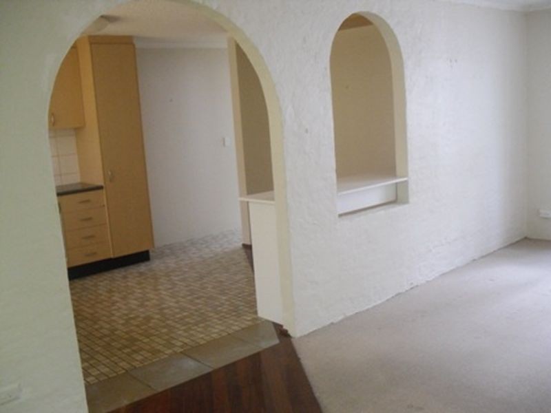 4/43 Brittania Ave, Broadbeach QLD 4218