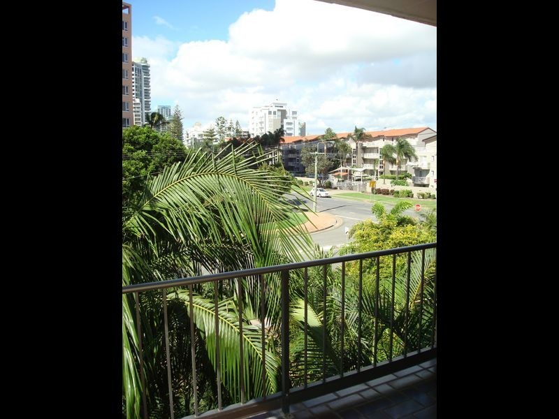 Broadbeach QLD 4218