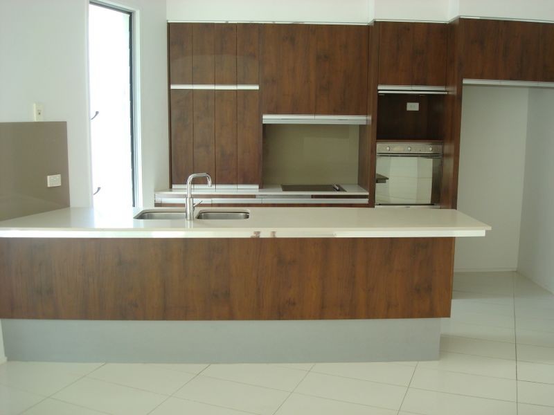 Varsity Lakes QLD 4227