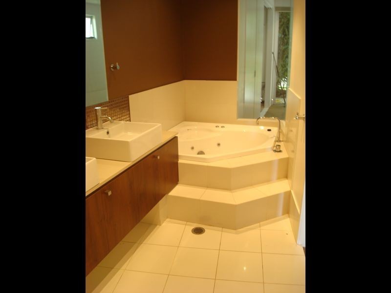 Varsity Lakes QLD 4227