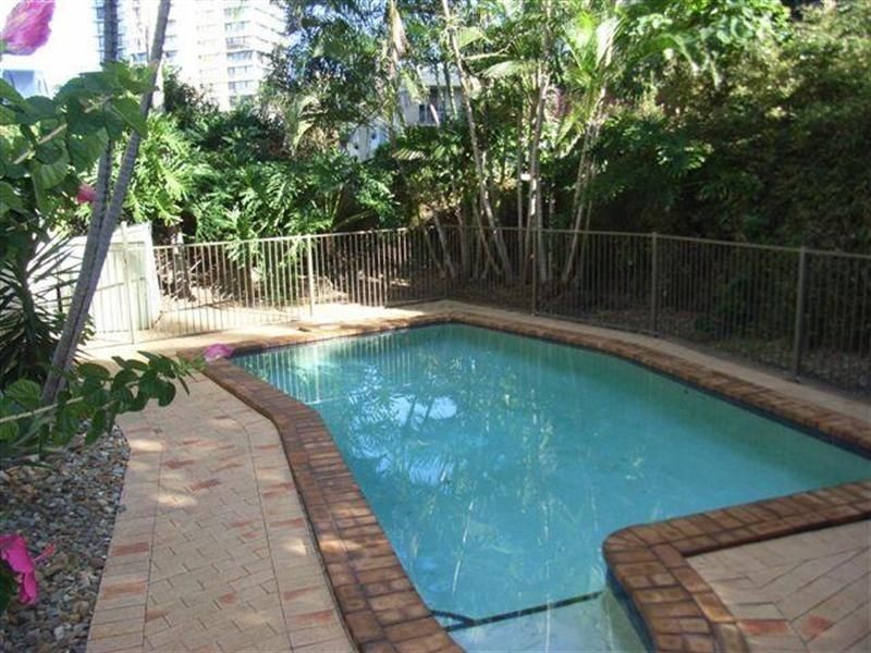2/17 Frederick Street, Surfers Paradise QLD 4217
