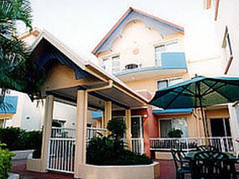 21/25 Markwell Avenue, Surfers Paradise QLD 4217