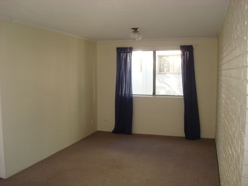 3/43 Britannia Avenue, Broadbeach QLD 4218