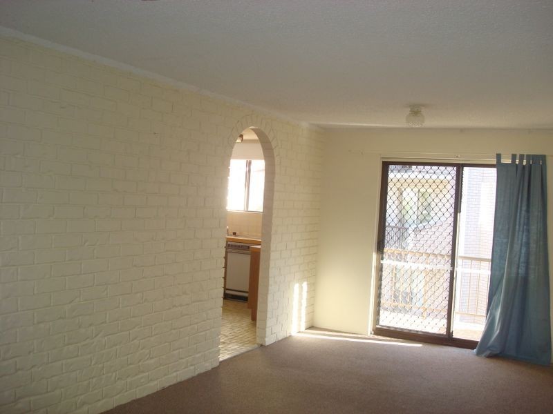 3/43 Britannia Avenue, Broadbeach QLD 4218