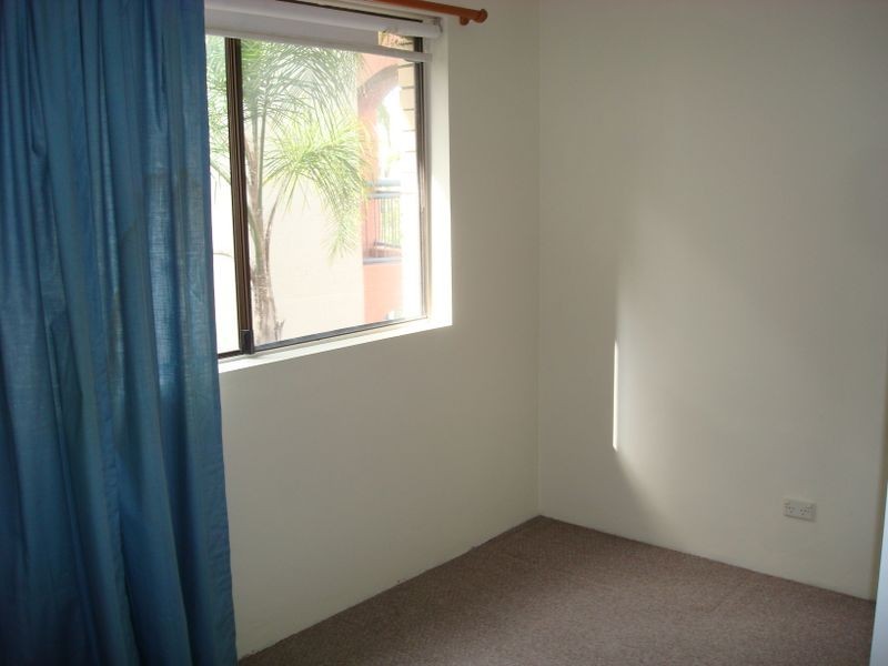 3/43 Britannia Avenue, Broadbeach QLD 4218