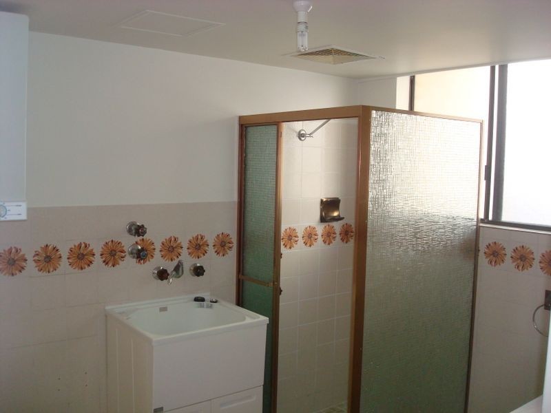 3/43 Britannia Avenue, Broadbeach QLD 4218