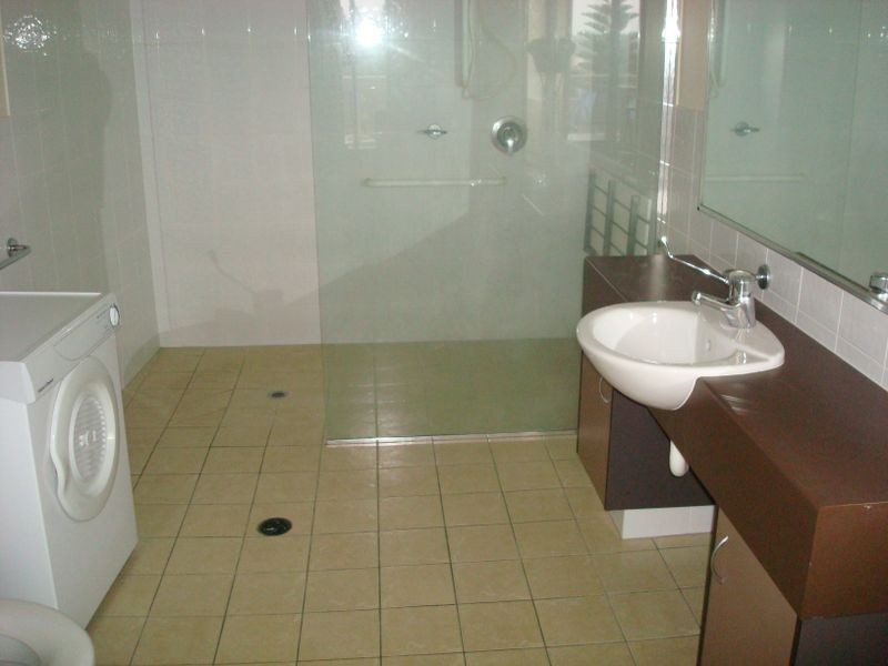 Broadbeach QLD 4218