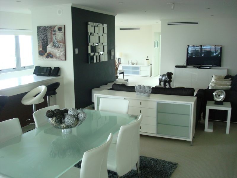 Broadbeach QLD 4218