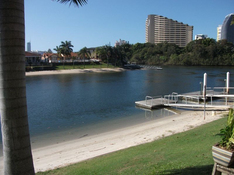 Broadbeach Waters QLD 4218