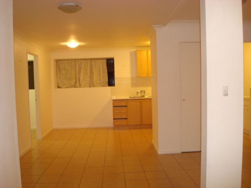 5/9 Clayton St, Labrador QLD 4215