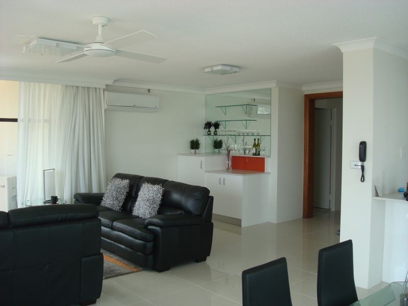 6D/1 Albert Avenue, Broadbeach QLD 4218