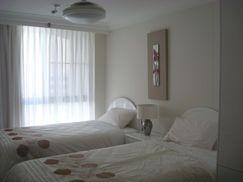 6D/1 Albert Avenue, Broadbeach QLD 4218