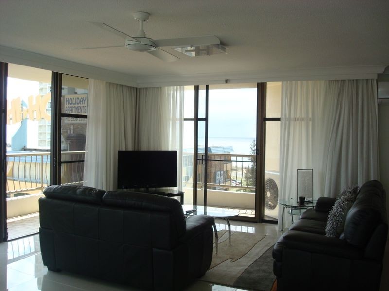 6D/1 Albert Avenue, Broadbeach QLD 4218
