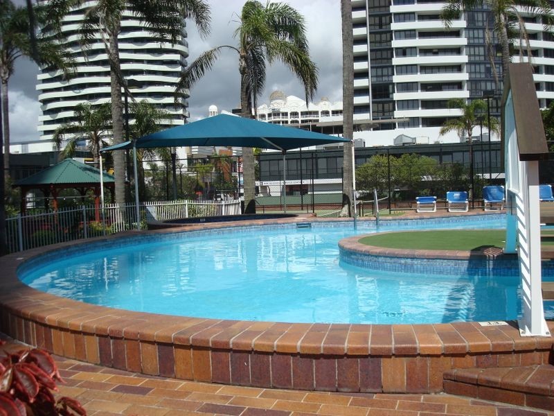 6D/1 Albert Avenue, Broadbeach QLD 4218