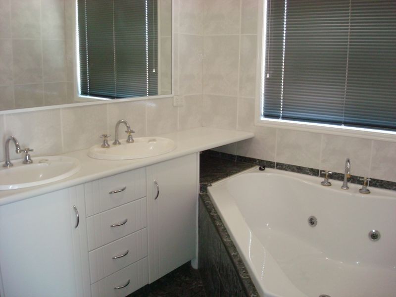 Varsity Lakes QLD 4227