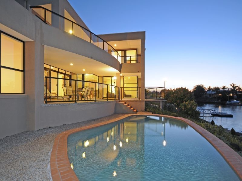 17 Karabella Ct, Mermaid Waters QLD 4218