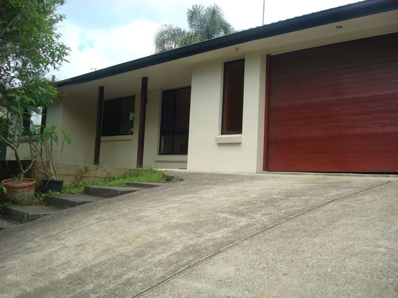 5 Allunga Ave, Ashmore QLD 4214