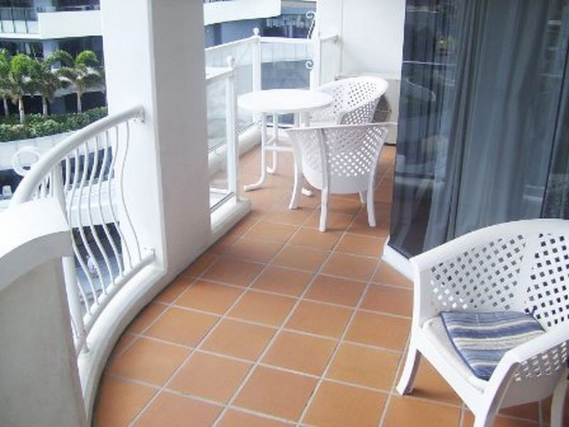 Broadbeach QLD 4218