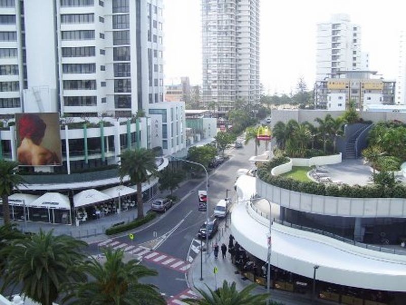 Broadbeach QLD 4218