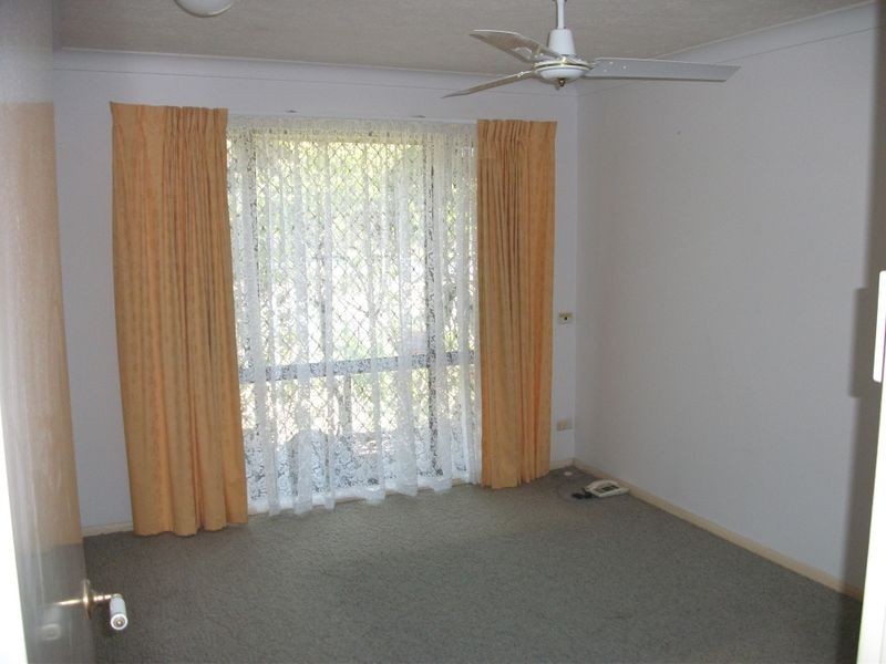 8/172 Barrier Reef Dve, Mermaid Waters QLD 4218