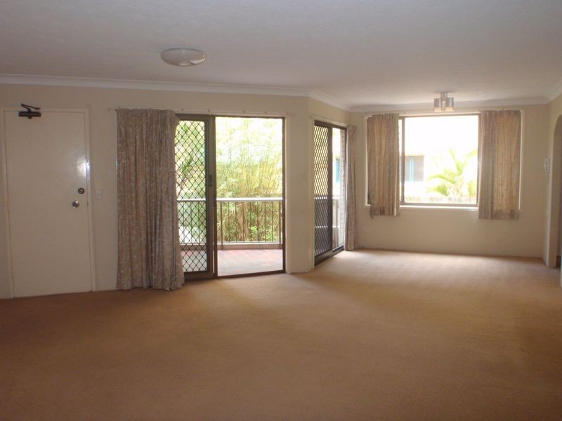 4/8-10 Queensland Avenue, Broadbeach QLD 4218