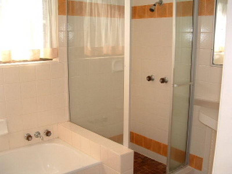 2/24 Second Avenue, Broadbeach QLD 4218