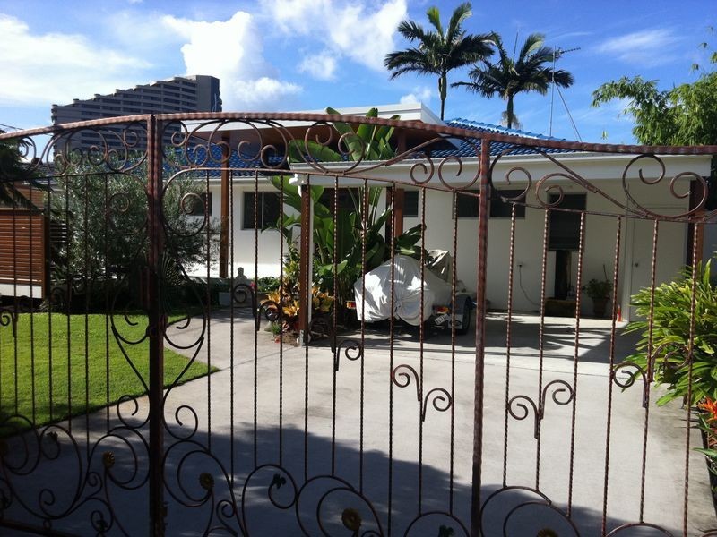 Broadbeach Waters QLD 4218