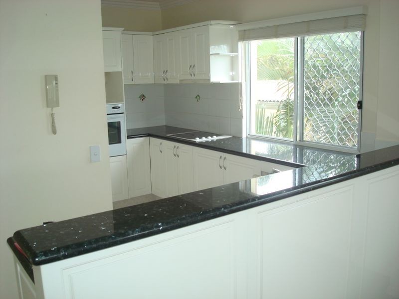 3/7 Holborow Close, Surfers Paradise QLD 4217