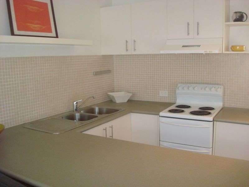 Chevron Island QLD 4217