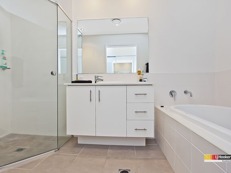 7/6 Miami Key, Broadbeach Waters QLD 4218