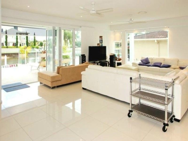 Broadbeach Waters QLD 4218