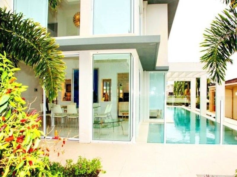 Broadbeach Waters QLD 4218